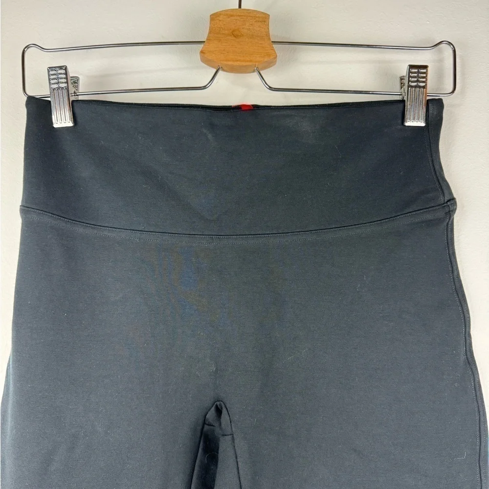 Spanx Ponte Notched Ankle Legging in black, Size Small